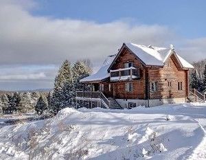Chalet Navajo by Location4Saisons Labelle Canada