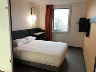 Hotel pic Ibis Budget Annecy sud-Poisy