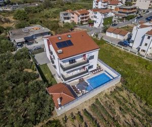 Luxury villa with a swimming pool Stobrec (Split) - 14700 Stobrec Croatia