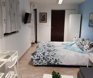 L&M room Pula Croatia