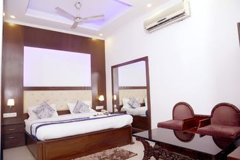Comfort Rooms