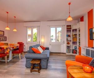 Orange Apartment Salo Italy