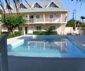 Club Caribbean Court Apartments Runaway Bay Jamaica