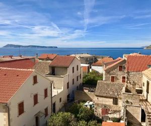 Apartment Mamma Mia Comisa Croatia