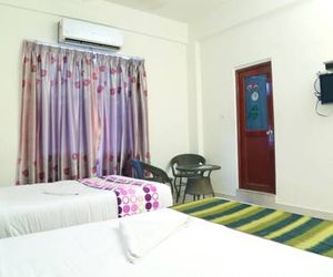 Hotel White Residency Edapalli India