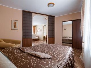 Deluxe Apartment Konyshennaja