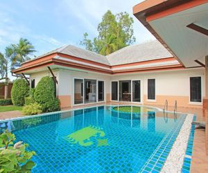 Baan Sunset Villa III 4Bedrooms Sleeps8 in Pattaya Ban Mab Fak Tong Thailand