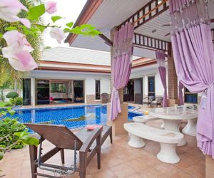 Baan Sunset Villa I 3 Bedrooms Sleeps 6 in Pattaya Ban Mab Fak Tong Thailand