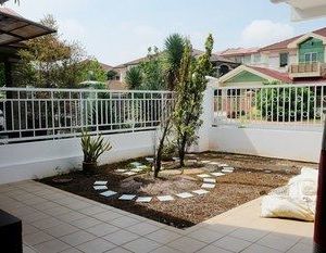 Natol Villa - Sydney Kuching Malaysia