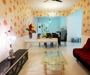 M19 Home Away - Warm & Lovely Themed Home Bayan Baru Malaysia