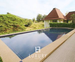 Bali style 7 double beds villa Palm Hills PH202 Ban Bo Fai Thailand