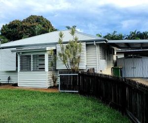 2 bedroom cottage Townsville Australia