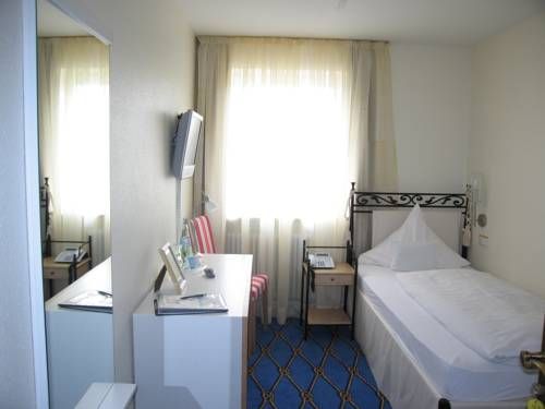 Hotel Photo 9