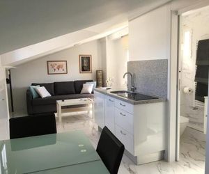 AIRVA: Apartamento Martí Monsó Valladolid Spain