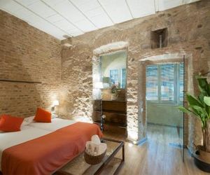 Onyar apartments Girona Spain
