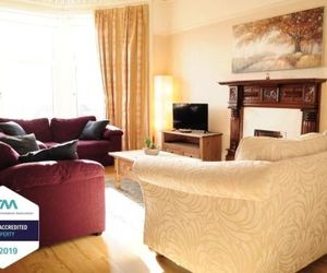 Glasgow Road Apartment Paisley United Kingdom