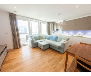 Modern, Spacious 1-BR Flat for 2 in Stratford Stratford United Kingdom