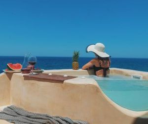Michelangelo Beach Villa Oia Greece