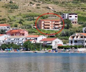 Apartments with a parking space Metajna (Pag) - 4115 Zubovici Croatia