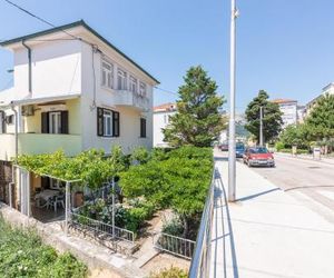 Apartment Luiza with Terrace Baska Croatia