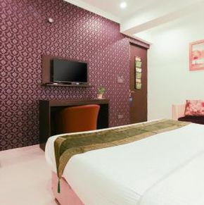 NearBy Hotel