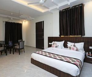 OYO 11607 Hotel Serenity Stay Chinhat India