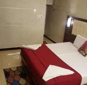 NearBy Hotel