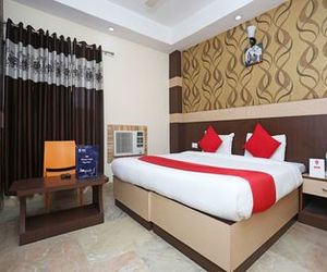 OYO 12177 Hotel Crystal Inn Chinhat India