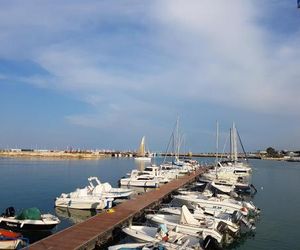 Akwaba Guesthouse Civitanova Marche Italy