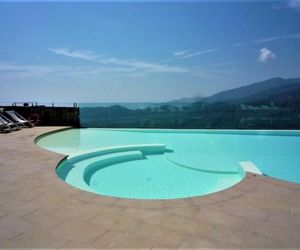 Cozy Holiday Home in Regione Ca Nova with Jacuzzi Nicei Italy