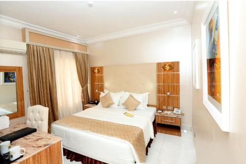 Hotel Photo 7