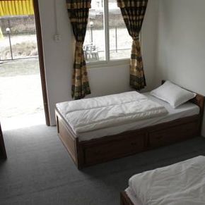 NearBy Hotel