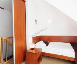 Pod Muzami Rewal Poland
