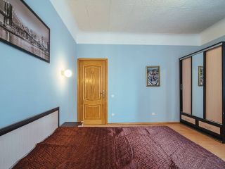 Большая 4к-квартира с балконом в центре СПб