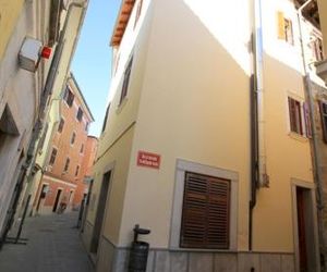 Cozy apartments Buket in the center Izola Slovenia