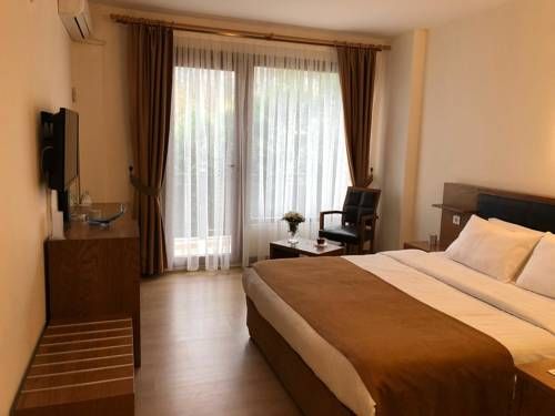 Hotel Photo 10