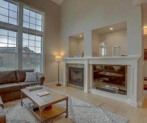 Vantage Point-AC-Hot Tub-3BR/3B Bend United States