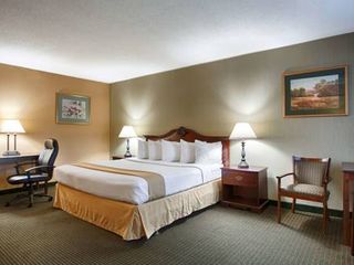 Hotel pic Clarion Inn Falls Church- Arlington