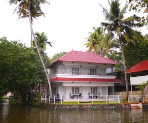 OYO 9668 Chilanka Lake View Resort Alleppey India