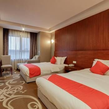 Hotel Photo 12