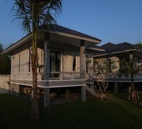 NearBy Hotel