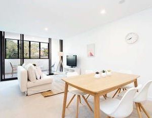 Spacious Family Apartment at Dee Why Beach Manly Australia