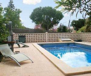 Classic 3-bedroom Chalet on Sunny Mallorca With a Pool Access, Terrace El Dorado Spain