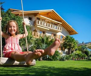 Residence Hoferhof Lana Italy