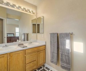 East Denver Home In Quiet Neighborhood Sleeps 13 Aurora United States