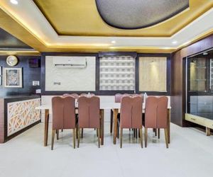 Capital O 5381 The Emirates Hotel Bengaluru India