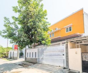 OYO 863 Tenacity Residence Syariah Cirebon Indonesia
