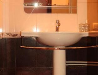 Апартаменты в Васильевский остров — 100 кв. м., спальни: 3, собственных ванных: 1