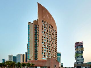 Фото отеля Staybridge Suites - Doha Lusail, an IHG Hotel