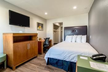 Photo of Azul Inn & Suites